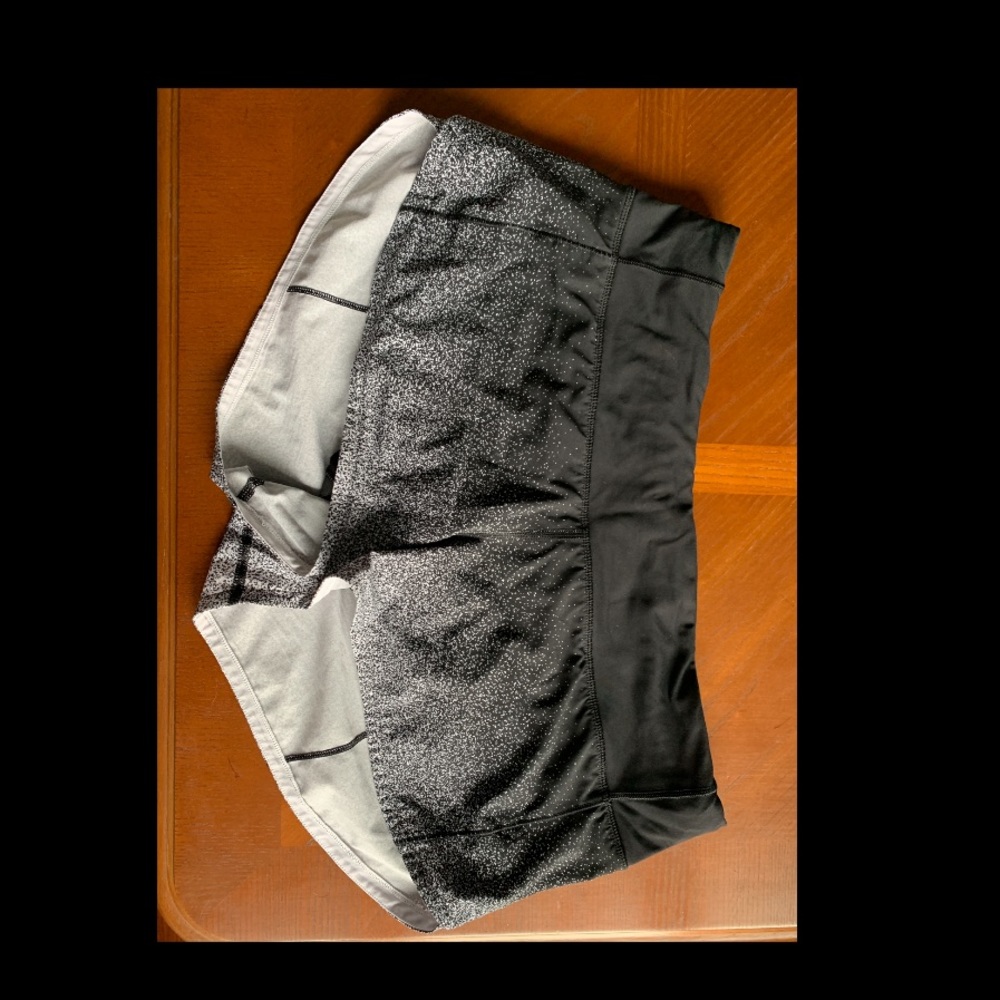 Lululemon Ombré Speckle Speed Up Shorts 2.5”